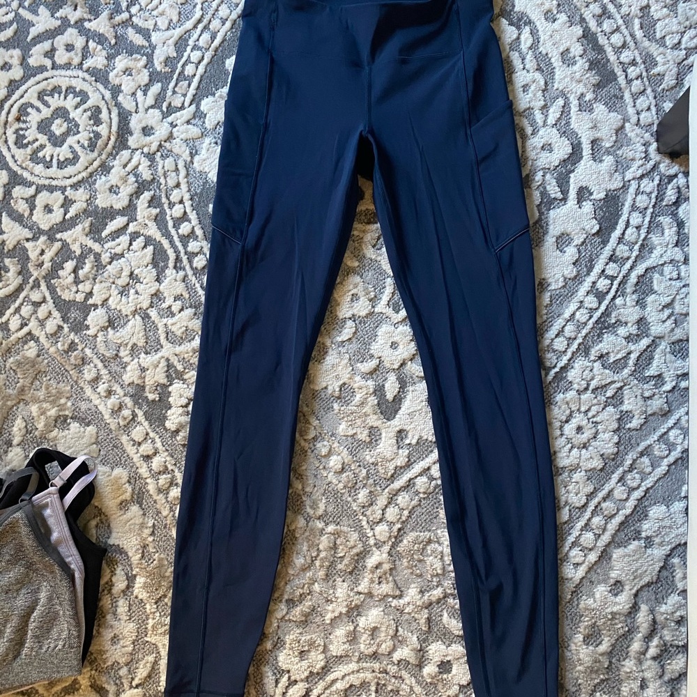 LULU LEMON NAVY LEGGINGS WITH POCKETS